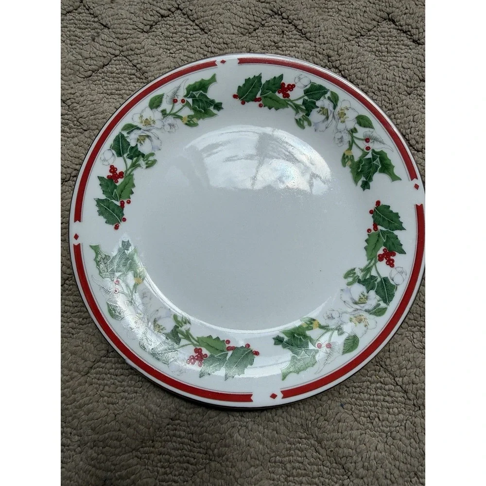 Lynns Fine China St Maria Pattern Bread Dessert Plate Christmas Holly- Set Of 2